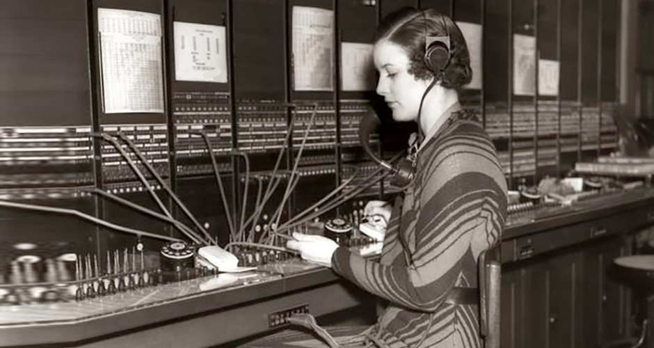 Laboratory solid-state materials research equipment and crystal imagery